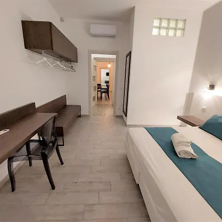 Leone Apartments Palermo Esterno foto