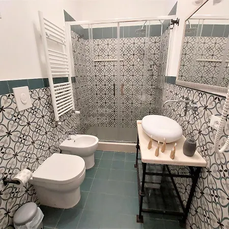 Leone Apartments Palermo Esterno foto