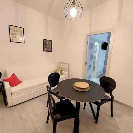 Leone Apartments Palermo Esterno foto