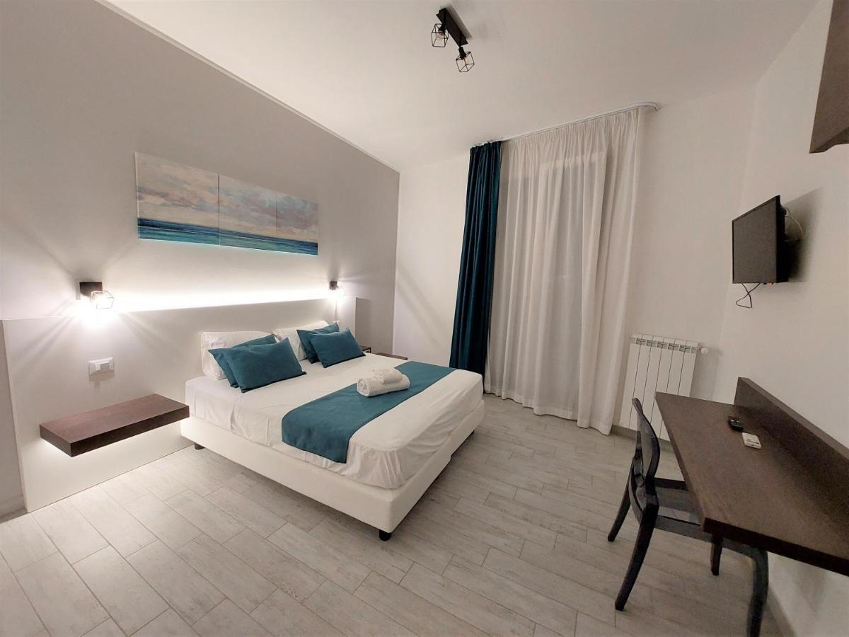 Leone Apartment
